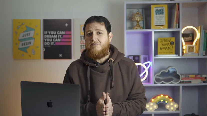 SaaS UX Consultant and Product Designer for Startups and AI Apps